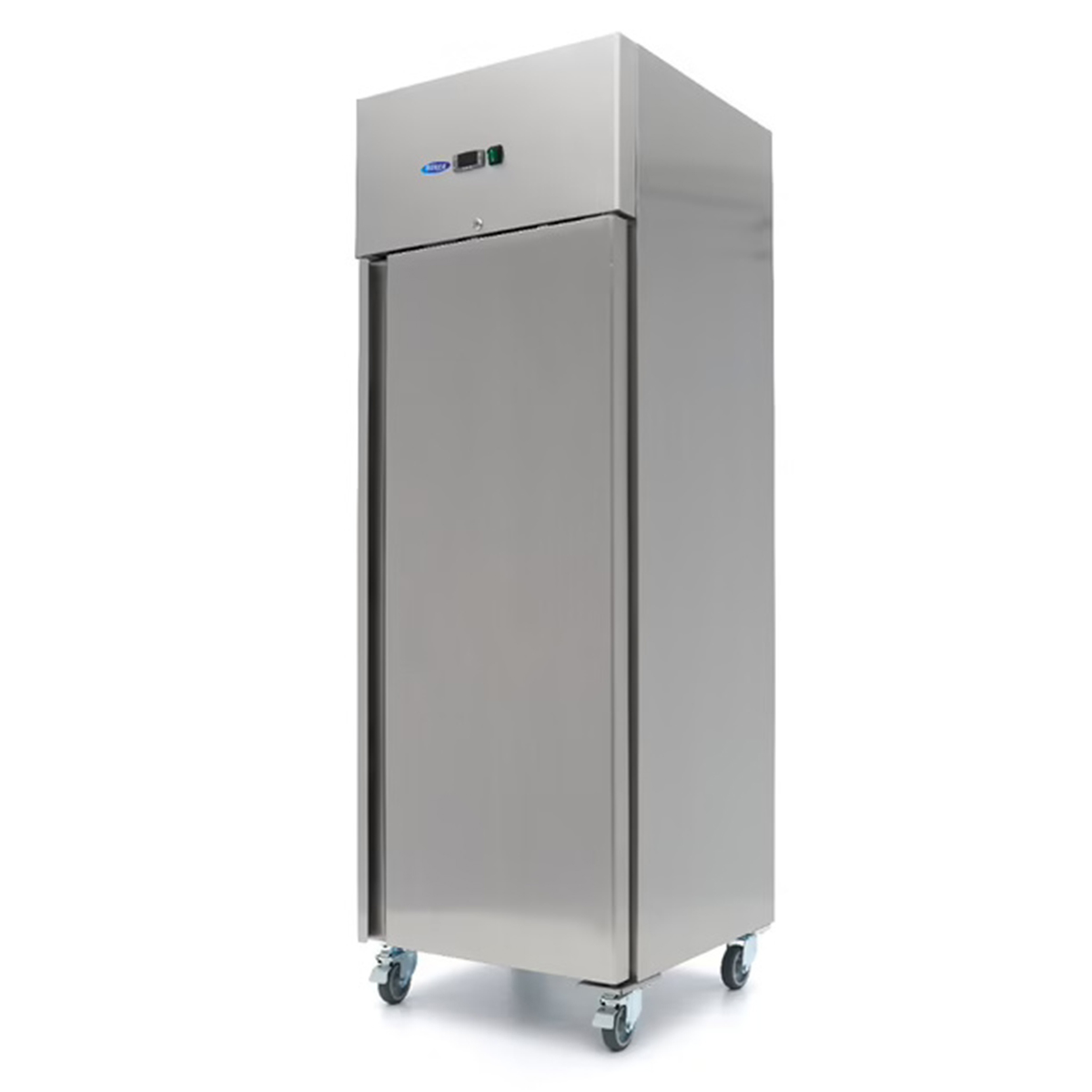 Chladnička – 400 L – 3 police | Maxima 09400131 je nerezová gastro chladnička s ventilovaným chladením a digitálnou reguláciou -2 až +10 °C.