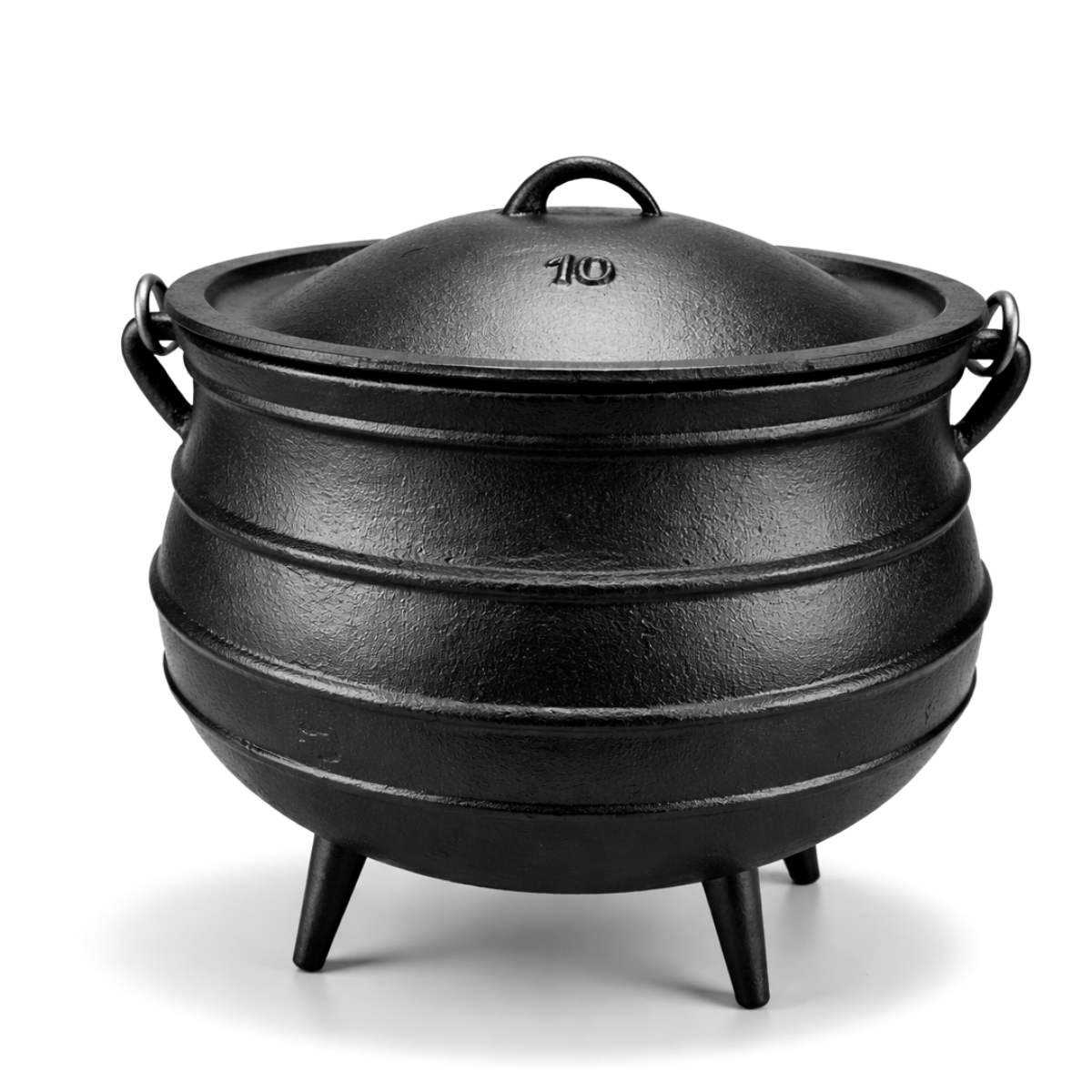 A 28 l űrtartalmú Gastrokitchen öntöttvas bogrács levesek és párolt ételek készítéséhez is alkalmas. Robusztus kivitel, fedő és praktikus fogantyú.️