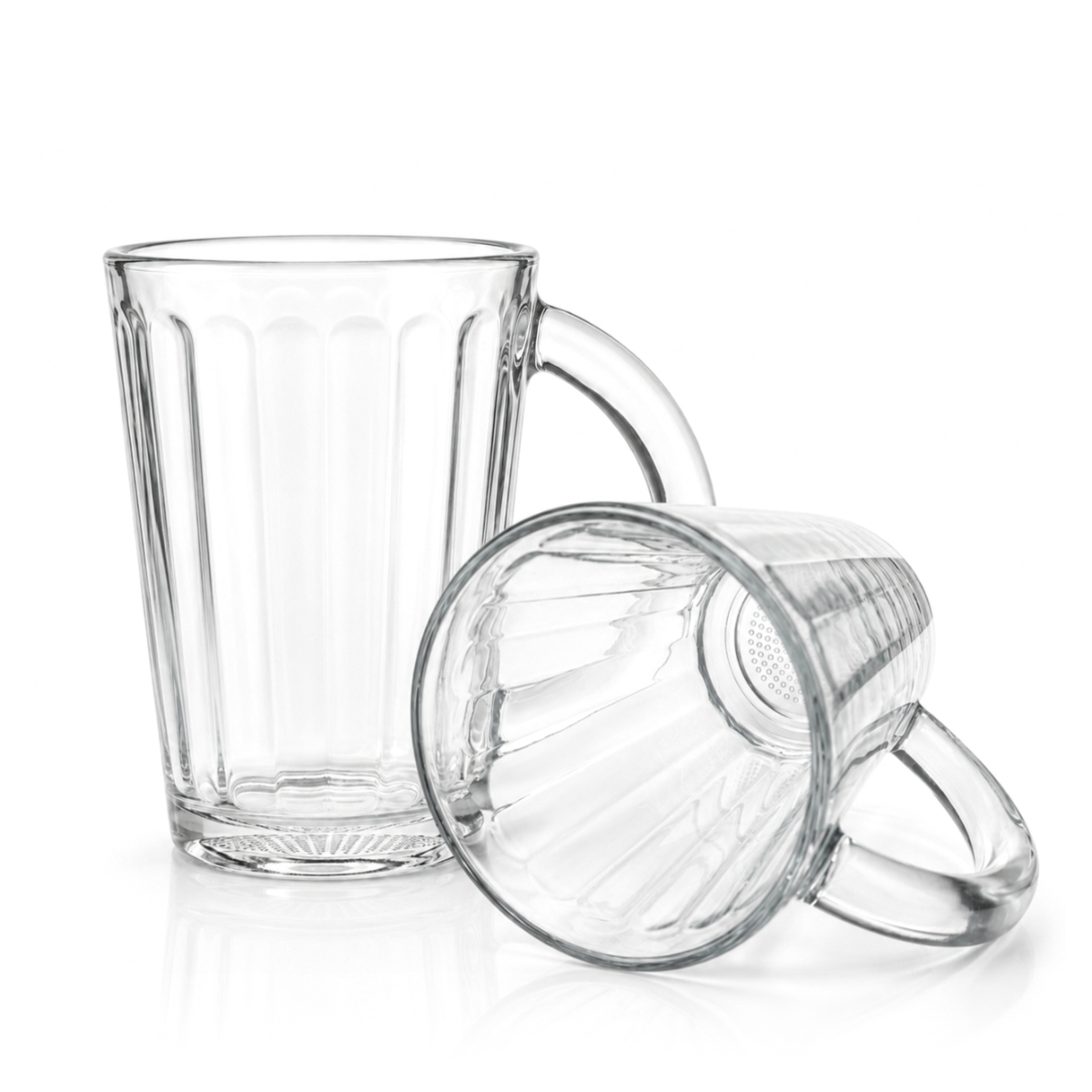 Füles üvegpohár 330 ml űrtartalommal és függőleges dombornyomott dizájnnal.
