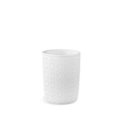 Fehér duplafalú porcelán csésze mázatlan dombornyomott külső felülettel és mázas belsővel.