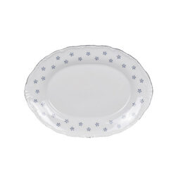 Fehér ovális porcelán tál Valbella kék mintával és hullámos széllel.